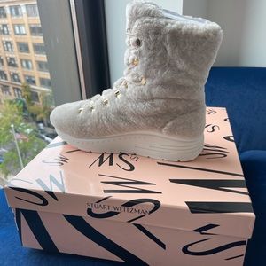 Stuart Weiztman Tan Fur Boots *NEW IN BOX*